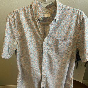 GAP Men's Casual Floral Button Down Shirt - Blue and Orange